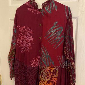Beautiful Wild Woman of CA tunic, Size S/M, 100% Rayon